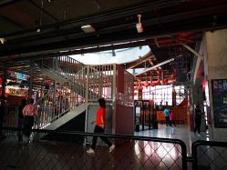 -嗨翻Hi-Fun竞技主题乐园·蹦床团建生日聚会(五棵松华熙店)
