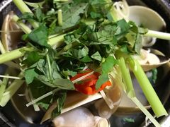 -Cuc Gach Quan Restaurant