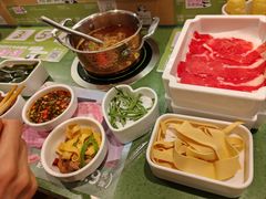 -一围肥牛肉小火锅(佳兆业广场店)