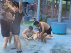-欢乐水魔方水世界