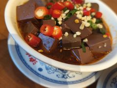 -炉小二铜锅牛蛙•川湘菜(三里屯店)