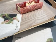 -奈雪的茶(亨特国际广场店)