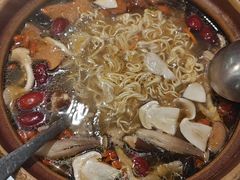 -菌小白火锅(时尚天河店)