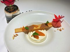 浓情栗意坚果布丁佐草莓冰淇淋-王品牛排(青岛万象城店)