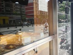 -苹果花园(龙漕路店)