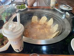 -三里屯土灶炖公鸡地锅鸡(江东店)