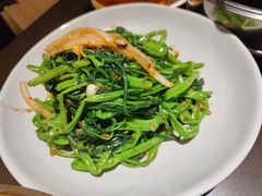 -大头虾越式风味餐厅(光明广场店)