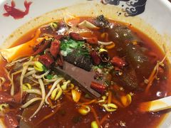 -渝是乎酸菜鱼(龙旗购物中心店)