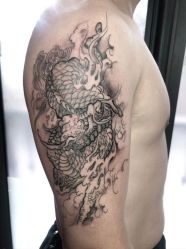 -晓乙刺青TATTOO