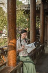 -城南旧影 旗袍全家福摄影写真体验馆