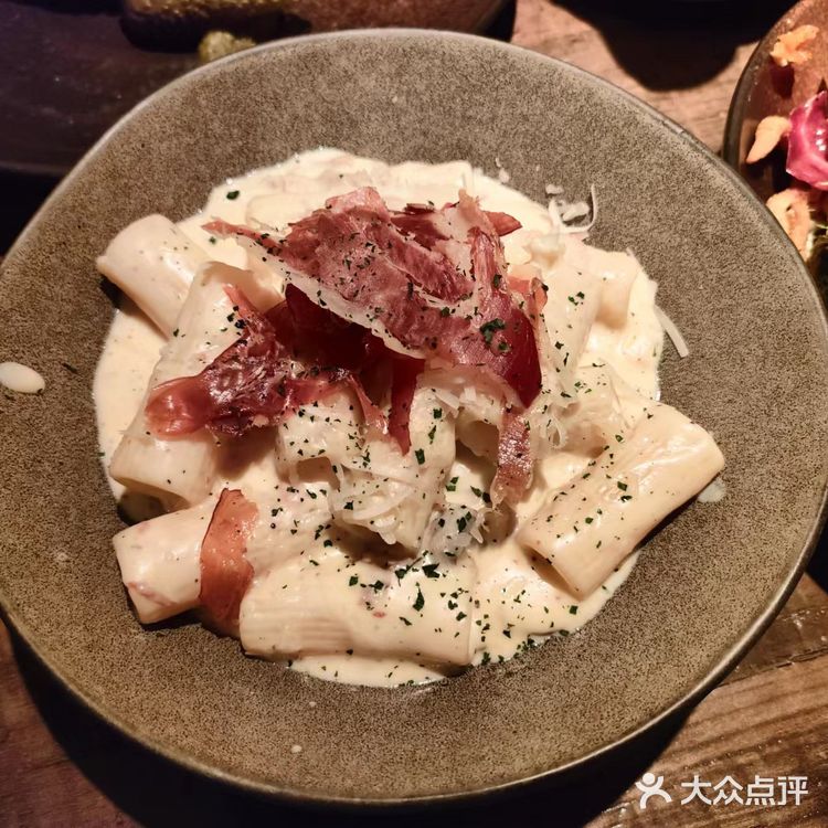 三里屯小伯格小酒馆