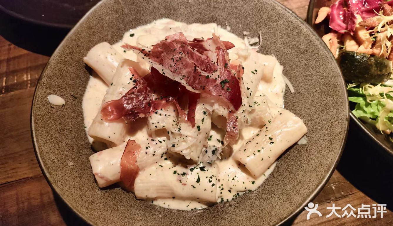 三里屯小伯格小酒馆