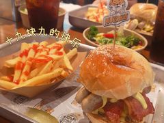 -HUZI虎滋精酿餐吧(京西大悦城店)