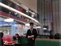 大堂-青年公社烤鸭(宝杨宝龙广场店)