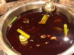 -肖肖酸萝卜鱼火锅(总店)