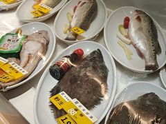 -赶海部落海鲜城(海阳路店)