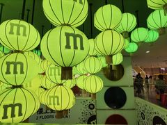 -m豆巧克力世界(上海世茂广场店)