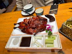 -老滇山寨•云南特色菜•地方菜•民族风情歌舞表演(金碧店)