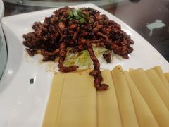 -大鸭梨烤鸭店(金顶街店)