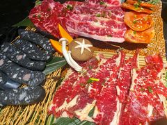 -山川小町·极番烧肉(新地假日广场店)