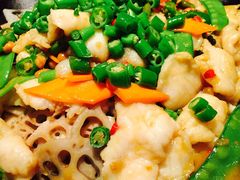 -炭舍干锅·烤鱼(扬名广场店)