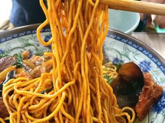 六鲜小排炒面-一家人面馆(三条巷店)