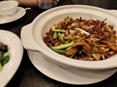 -河畔春天时尚餐厅