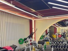 -英派斯健身旗舰店(海信国际中心馆)