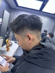 -米可造型烫发染发
