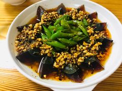 青椒皮蛋-胖胖板凳面