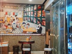 大堂-广信牛奶甜品世家(台东店)