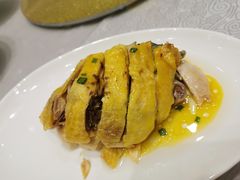 特色葱油鸡-东方明珠老上海8号餐厅(东方明珠广播电视塔店)