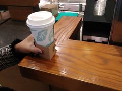 -星巴克(上海虹桥新天地二店)