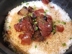 广式腊味煲仔饭-狐狸爱上椰子鸡(金地广场店)