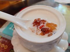 -广信牛奶甜品世家(台东店)