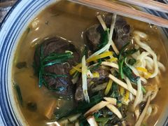精选酸菜牛腱子面-陈八两面家(华孚写字楼店)