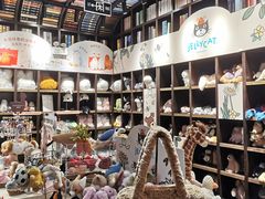 -钟书阁(松江泰晤士小镇店)