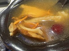 -芸山季·云南山珍菌火锅(人民广场来福士店)