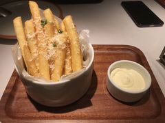 -阿妮叶李(光谷世界城店)