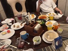 -广州万富希尔顿酒店·感趣自助餐厅·金秋蟹宴生蚝海鲜刺身烧烤