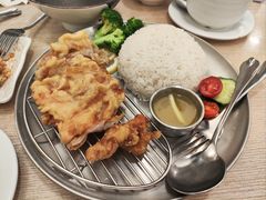 -佰搭果·广式茶餐厅(西华路店)