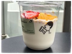 莓莓橙橙酸奶杯-喜茶(深圳福田星河COCO Park店)