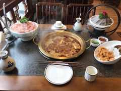 -小天鹅火锅·一线江景洪鼎旗舰店(洪崖洞店)