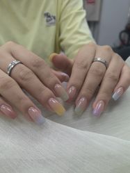 -芊屿芊浔美甲