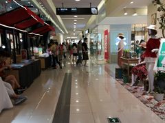 -新田360广场(上海华侨城店)