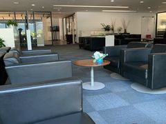 -上海宝信宝马4S店