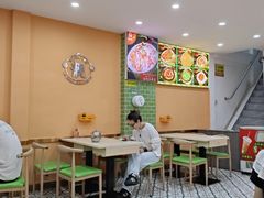 -何煲强·煲仔饭·啫啫煲顺德老字号(上下九店)