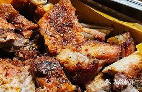 Lychee Charcoal-Roasted Pork Ribs
