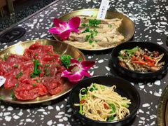 -黑牛の場烤肉(摩天活力城店)