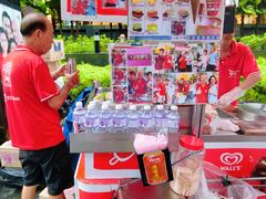 -詹爷爷乌节路街头冰淇淋